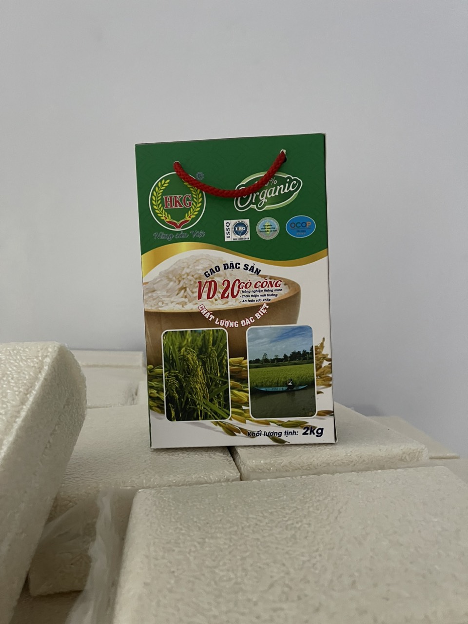 Gạo VD 20 lúa tôm Đặc sản Gò Công Nhãn hiệu Chú Kẹo hộp 2 ký